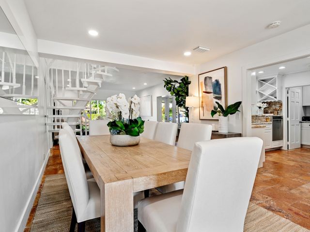 Продажа дома по адресу 681 NE Harbour Drive - фото 5941515