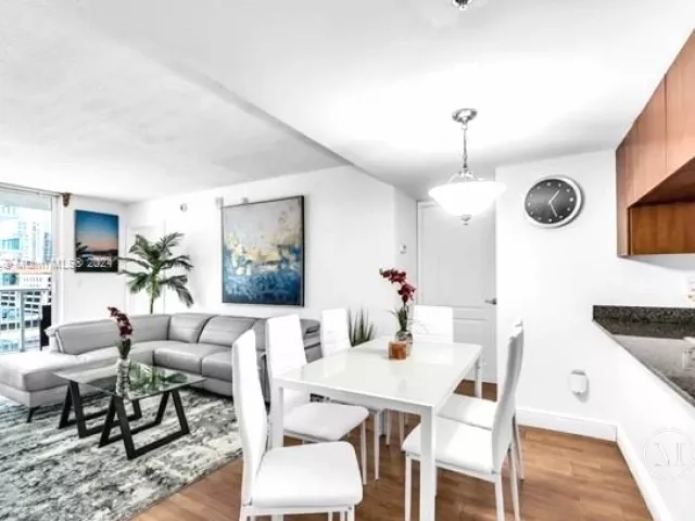 Продажа квартиры #1915 - фото 4916590