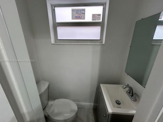 Продажа дома по адресу 801 S Highland Dr - фото 4918487