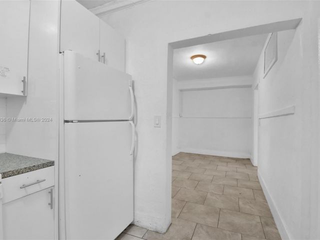 Продажа дома по адресу 353 NE 57th St - фото 4924554