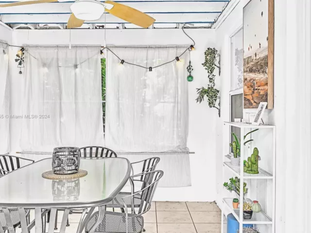 Продажа дома по адресу 1220 NE 128th St - фото 4959887