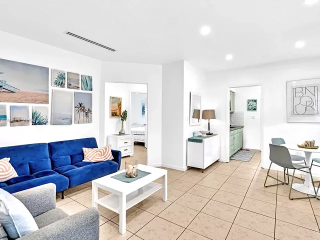 Продажа дома по адресу 1220 NE 128th St - фото 4959891