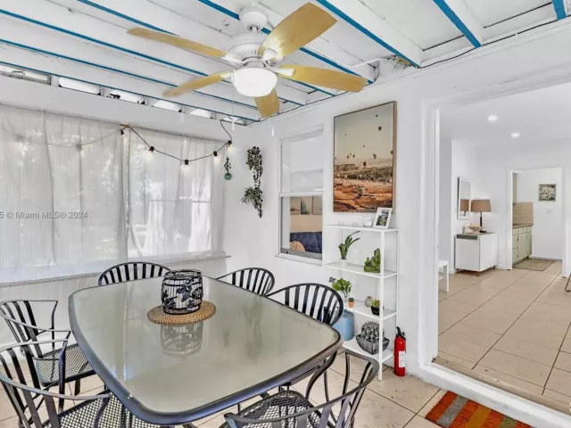 Продажа дома по адресу 1220 NE 128th St - фото 4959892