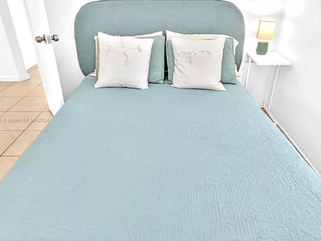 Продажа дома по адресу 1220 NE 128th St - фото 4959873