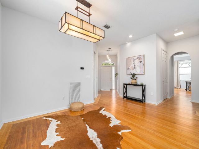 Продажа дома по адресу 2072 Chagall Circle - фото 4968526