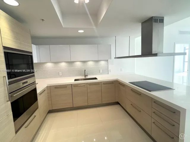 Продажа квартиры # - фото 4979537