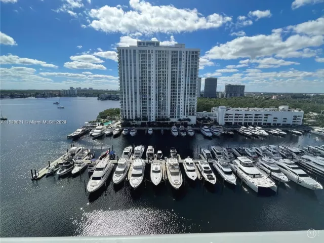 Продажа квартиры # - фото 4979538