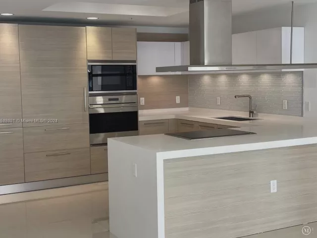 Продажа квартиры # - фото 4979531