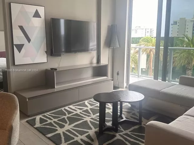 Продажа квартиры #R707 - фото 5099816