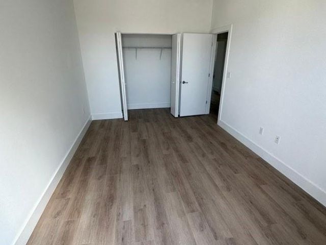 Продажа дома по адресу 404 SE 22nd St 3 - фото 5786475