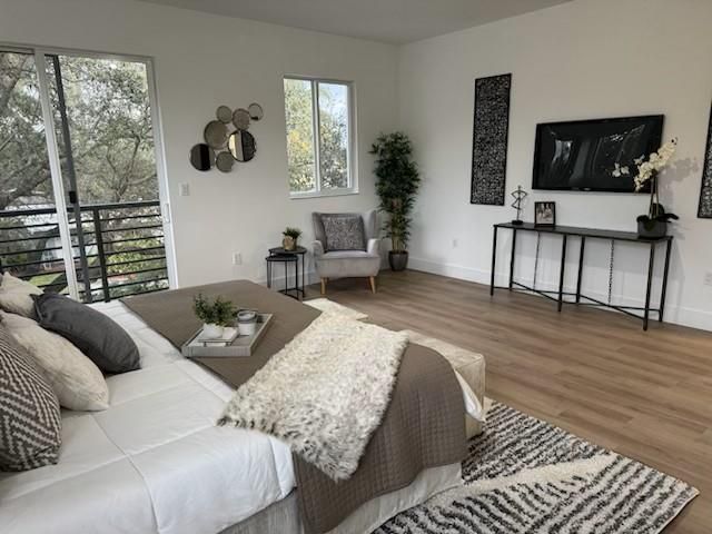 Продажа дома по адресу 404 SE 22nd St 3 - фото 5786489