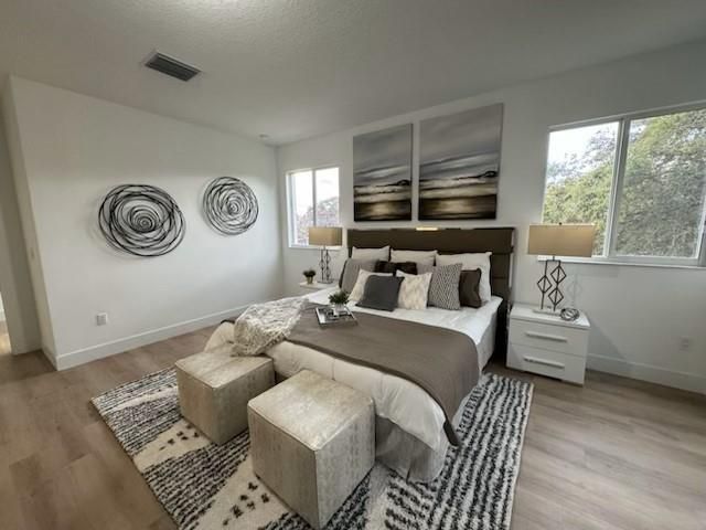 Продажа дома по адресу 404 SE 22nd St 3 - фото 5786490