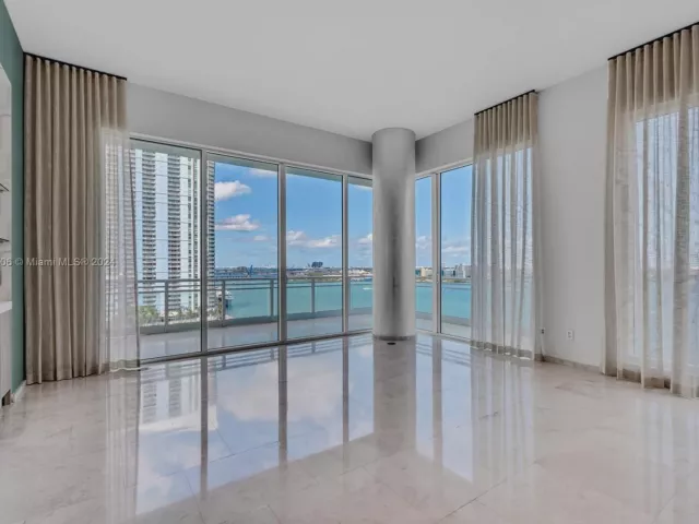 Продажа квартиры #1002 - фото 5058423