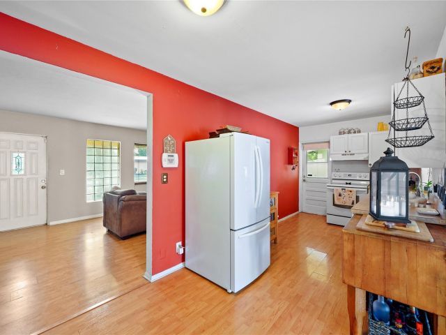 Продажа дома по адресу 2012 NW 11th Ave - фото 5106519