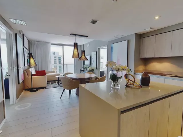 Продажа квартиры #R703 - фото 5068895