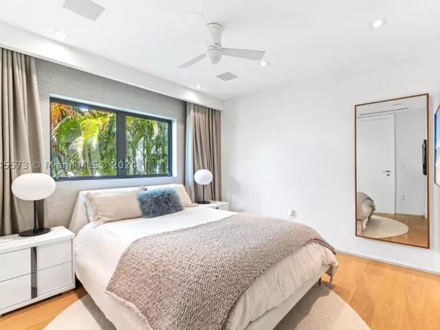 Продажа дома по адресу 401 E Rivo Alto Dr - фото 9046395