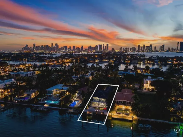Продажа дома по адресу 401 E Rivo Alto Dr - фото 9046421