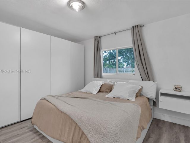 Продажа дома по адресу 270 NW 104th St - фото 5106215