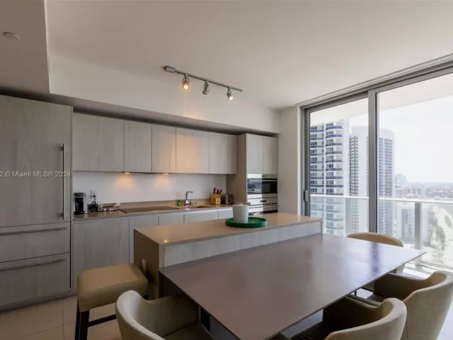 Продажа квартиры #2111 - фото 5188384