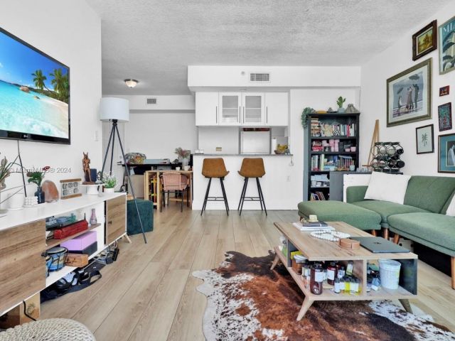 Продажа квартиры #909 - фото 6143892