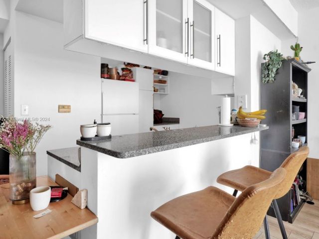 Продажа квартиры #909 - фото 6143894