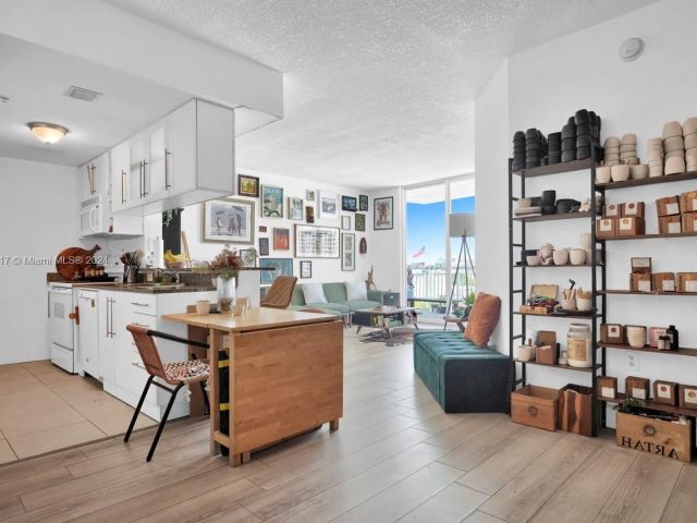 Продажа квартиры #909 - фото 6143896