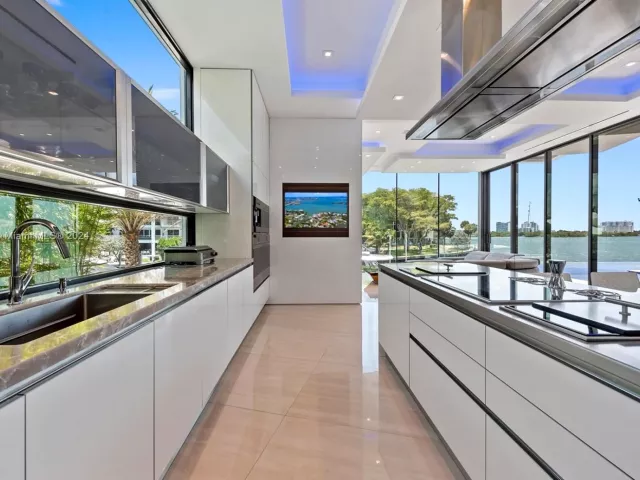 Продажа дома по адресу 1133 Belle Meade Island Dr - фото 5219751