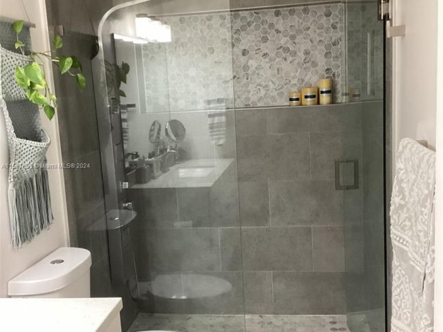 Продажа дома по адресу 1010 SW 93rd Pl - фото 5258422