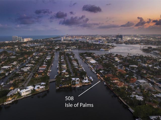 Продажа дома по адресу 508 Isle Of Palms Dr - фото 5300103