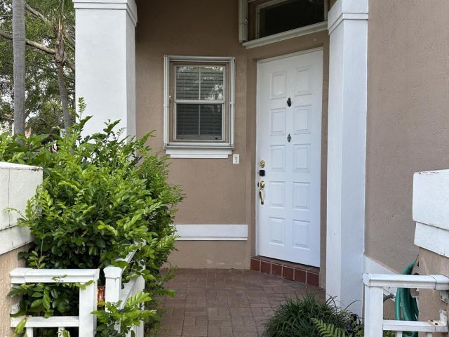Дом в аренду по адресу 1145 Oysterwood Street - фото 5297144