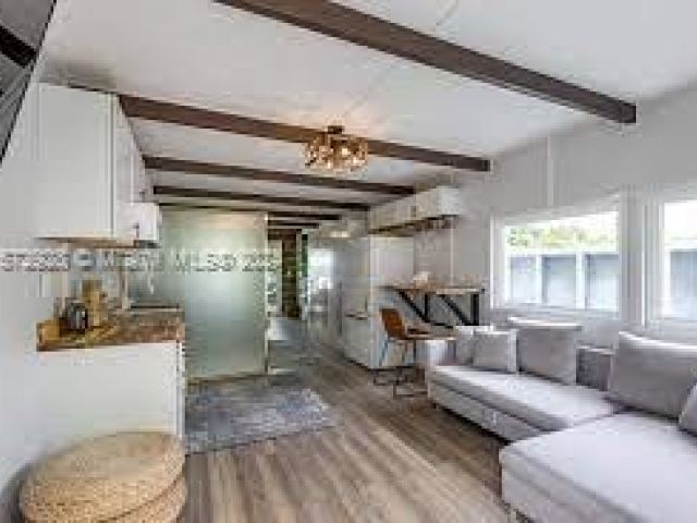 Продажа дома по адресу 12345 Miami Gardens - фото 5296844