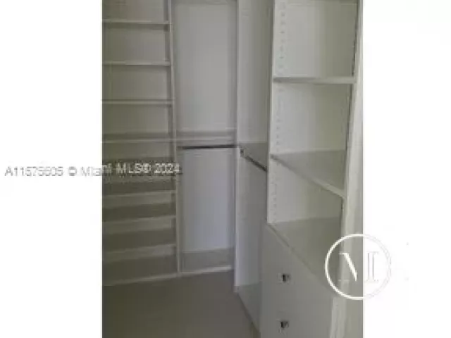 Продажа квартиры #3400 - фото 5347642