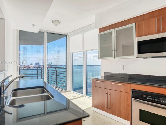 Продажа квартиры #1923 - фото 7518053