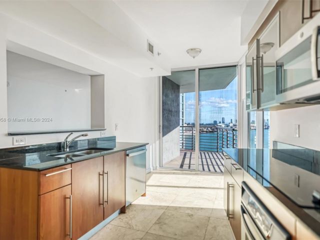 Продажа квартиры #1923 - фото 7518054