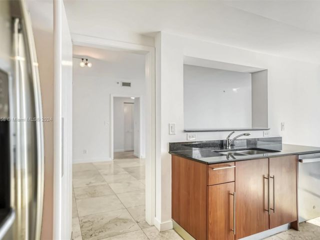 Продажа квартиры #1923 - фото 7518055