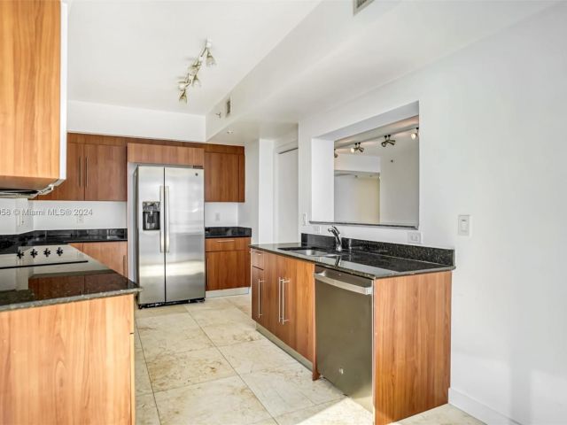 Продажа квартиры #1923 - фото 7518056