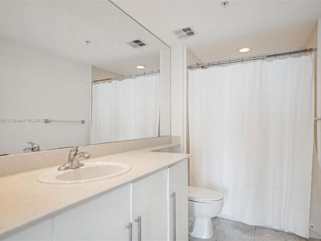 Продажа квартиры #1923 - фото 7518065