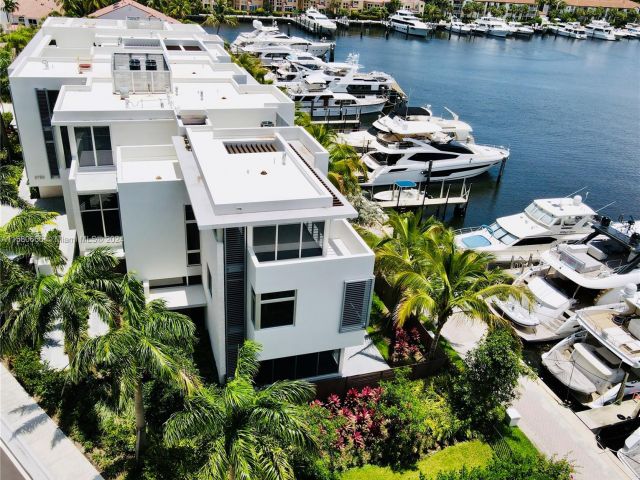 Продажа дома по адресу 3750 Yacht Club Dr TH6 - фото 5358542