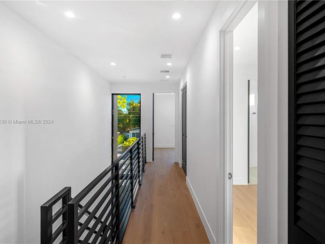 Продажа дома по адресу 277 NW 50th St Villa Sole - фото 5388883