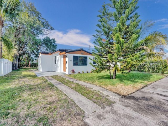 Продажа дома по адресу 905 SW 22nd St - фото 5374675