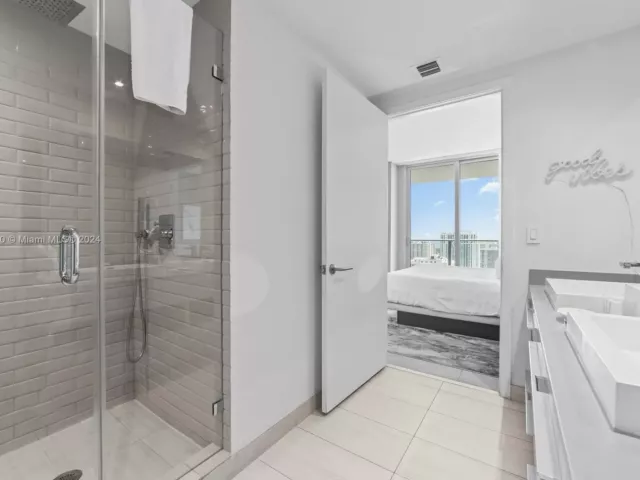 Квартира в аренду номерR2409 - фото 5381859