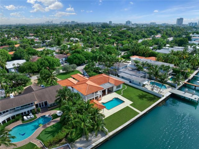 Продажа дома по адресу 1730 Bay Dr - фото 5405926