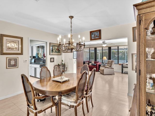 Продажа дома по адресу 19321 NE 18th Place - фото 6771692