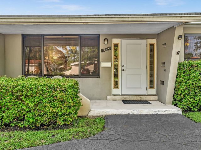 Продажа дома по адресу 19321 NE 18th Place - фото 6771698