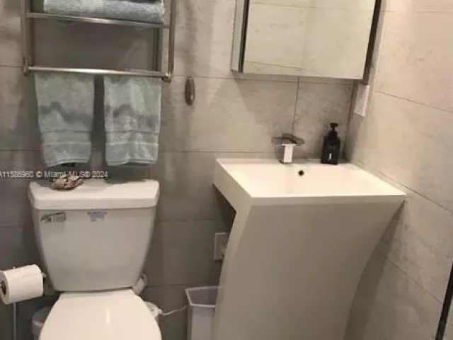 Квартира в аренду номер1111 - фото 5409702