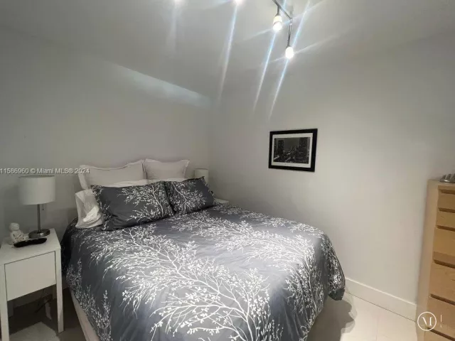 Квартира в аренду номер1111 - фото 5409706