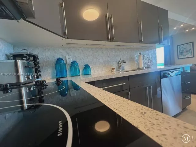 Квартира в аренду номер1111 - фото 5409695