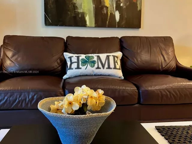 Продажа квартиры #325 - фото 5423821