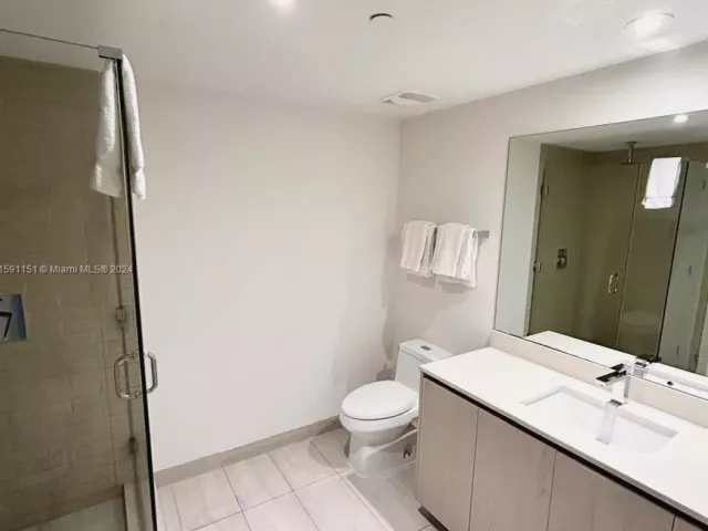 Продажа квартиры #R2407 - фото 5441929