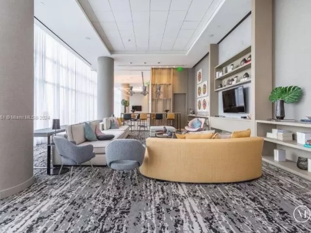 Продажа квартиры #R2407 - фото 5441933